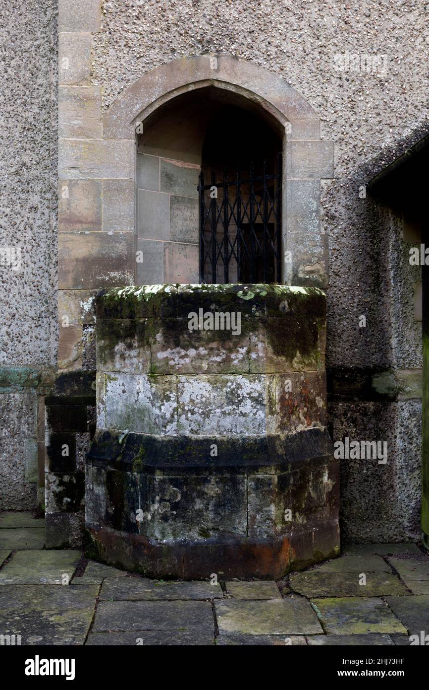 Kanzel außen, Holy Trinity und St. Mary`s Church, Dodford, Worcestershire, England, Großbritannien Stockfoto